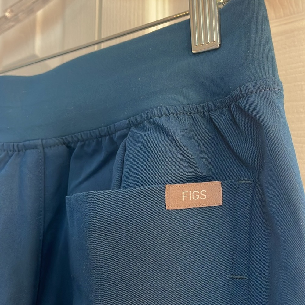 NWT FIGS Zamora Joggers - Picture 3 of 5